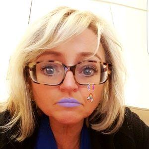 Meet your Posher, Elisa